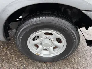 2001 Nissan Frontier XE