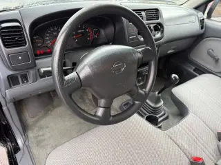 2001 Nissan Frontier XE