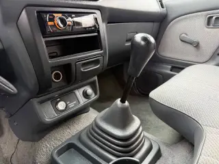 2001 Nissan Frontier XE