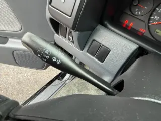 2001 Nissan Frontier XE