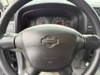 2001 Nissan Frontier XE