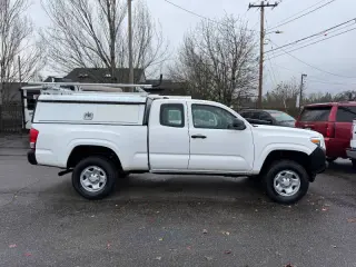 2016 Toyota Tacoma SR