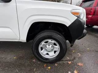 2016 Toyota Tacoma SR
