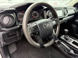 2016 Toyota Tacoma SR