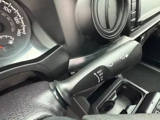 2016 Toyota Tacoma SR