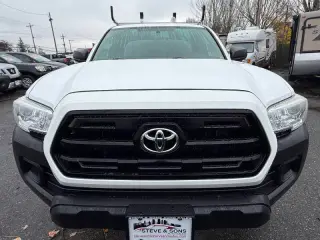 2016 Toyota Tacoma SR