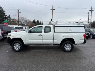 2016 Toyota Tacoma SR