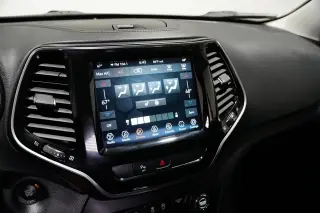 2020 Jeep Cherokee
