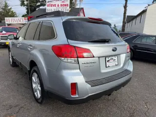 2012 Subaru Outback 2.5i Premium