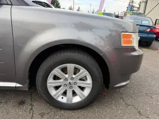 2010 Ford Flex SE