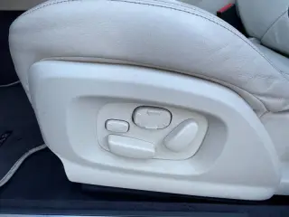 2012 Jaguar XF Portfolio