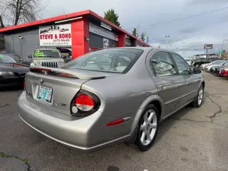 2001 Nissan Maxima SE