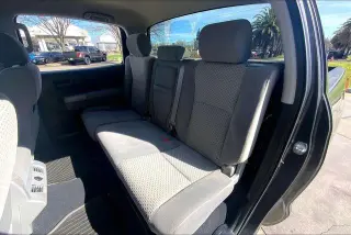 Toyota Tundra 2012 4x4 Grade 4dr CrewMax Cab Pickup SB (5.7L V8)