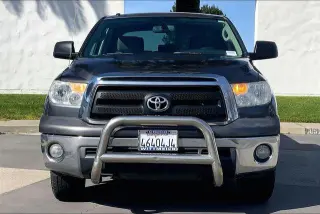 Toyota Tundra 2012 4x4 Grade 4dr CrewMax Cab Pickup SB (5.7L V8)