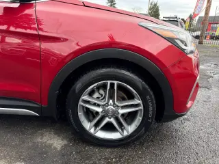 2017 Hyundai Santa Fe Limited Ultimate