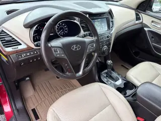 2017 Hyundai Santa Fe Limited Ultimate