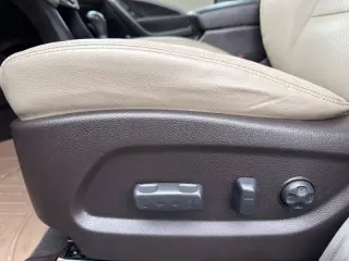 2017 Hyundai Santa Fe Limited Ultimate