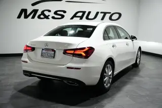 2022 Mercedes-Benz A 220