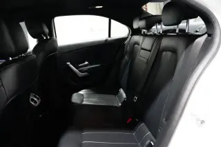 2022 Mercedes-Benz A 220
