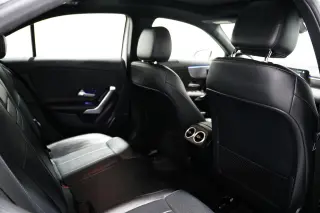 2022 Mercedes-Benz A 220