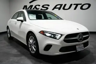 2022 Mercedes-Benz A 220