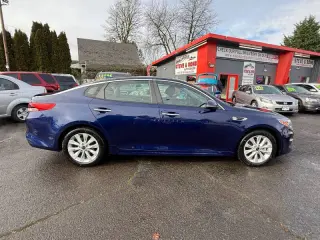 2017 Kia Optima LX