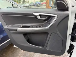 2015 Volvo XC60 T5 Drive-E Premier