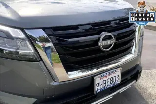 Nissan Pathfinder 2023 SL 4dr SUV