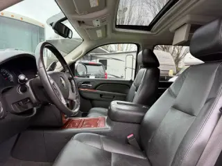 2010 Chevrolet Suburban LTZ