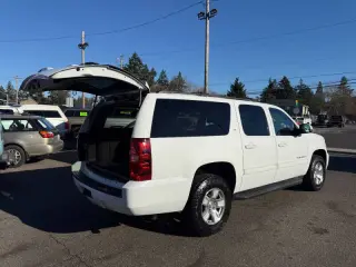 2014 Chevrolet Suburban LT