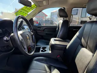 2014 Chevrolet Suburban LT