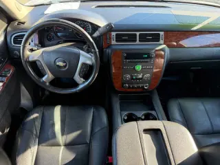 2014 Chevrolet Suburban LT
