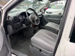 2006 Chrysler Town and Country LX
