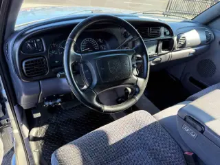 2002 Dodge Ram 2500 SLT Plus