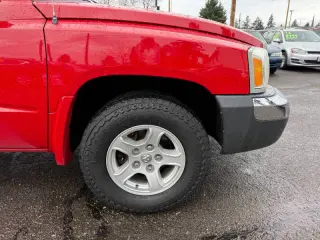 2005 Dodge Dakota SLT