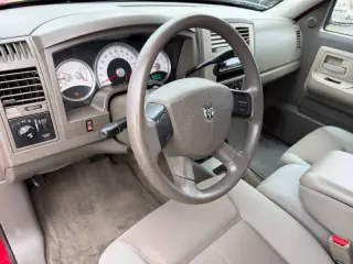 2005 Dodge Dakota SLT