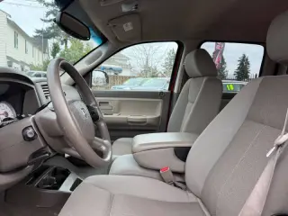 2005 Dodge Dakota SLT