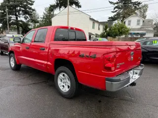 2005 Dodge Dakota SLT