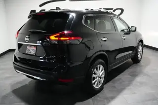 2020 Nissan Rogue