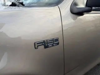 2003 Ford F-150 XL