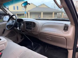 2003 Ford F-150 XL