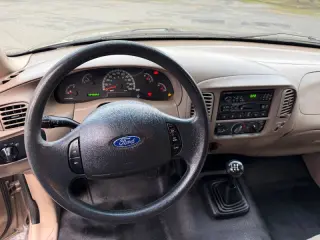 2003 Ford F-150 XL