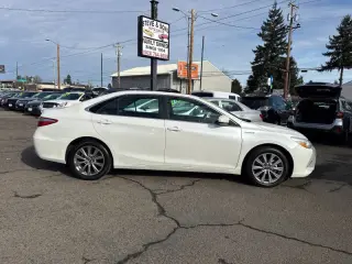 2015 Toyota Camry Hybrid XLE