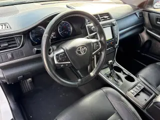 2015 Toyota Camry Hybrid XLE