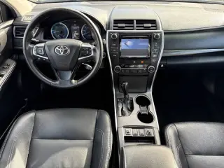 2015 Toyota Camry Hybrid XLE