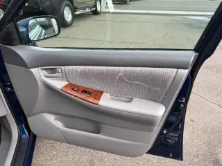2005 Toyota Corolla LE