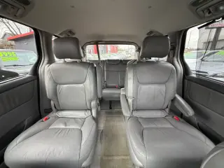 2004 Toyota Sienna XLE 7 Passenger