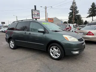 2004 Toyota Sienna XLE 7 Passenger