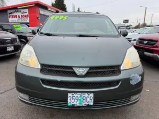 2004 Toyota Sienna XLE 7 Passenger