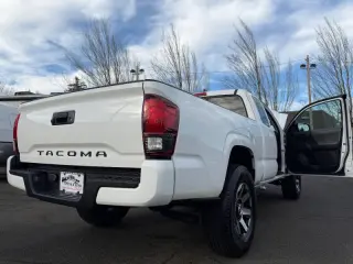 2022 Toyota Tacoma SR
